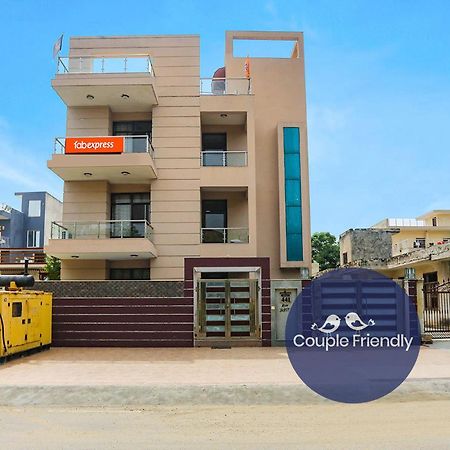Fabexpress Next Home Gurgaon Bagian luar foto