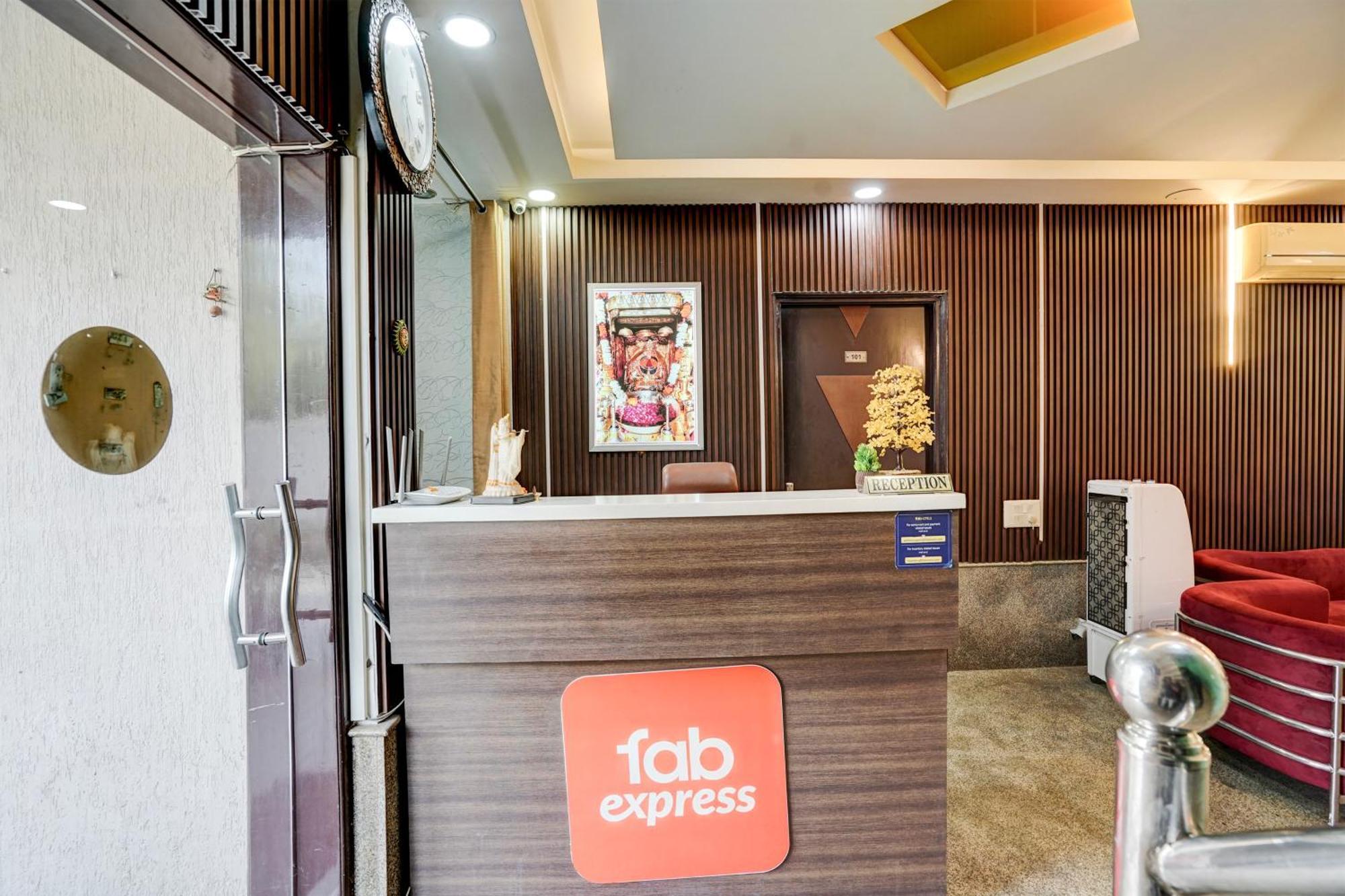 Fabexpress Next Home Gurgaon Bagian luar foto