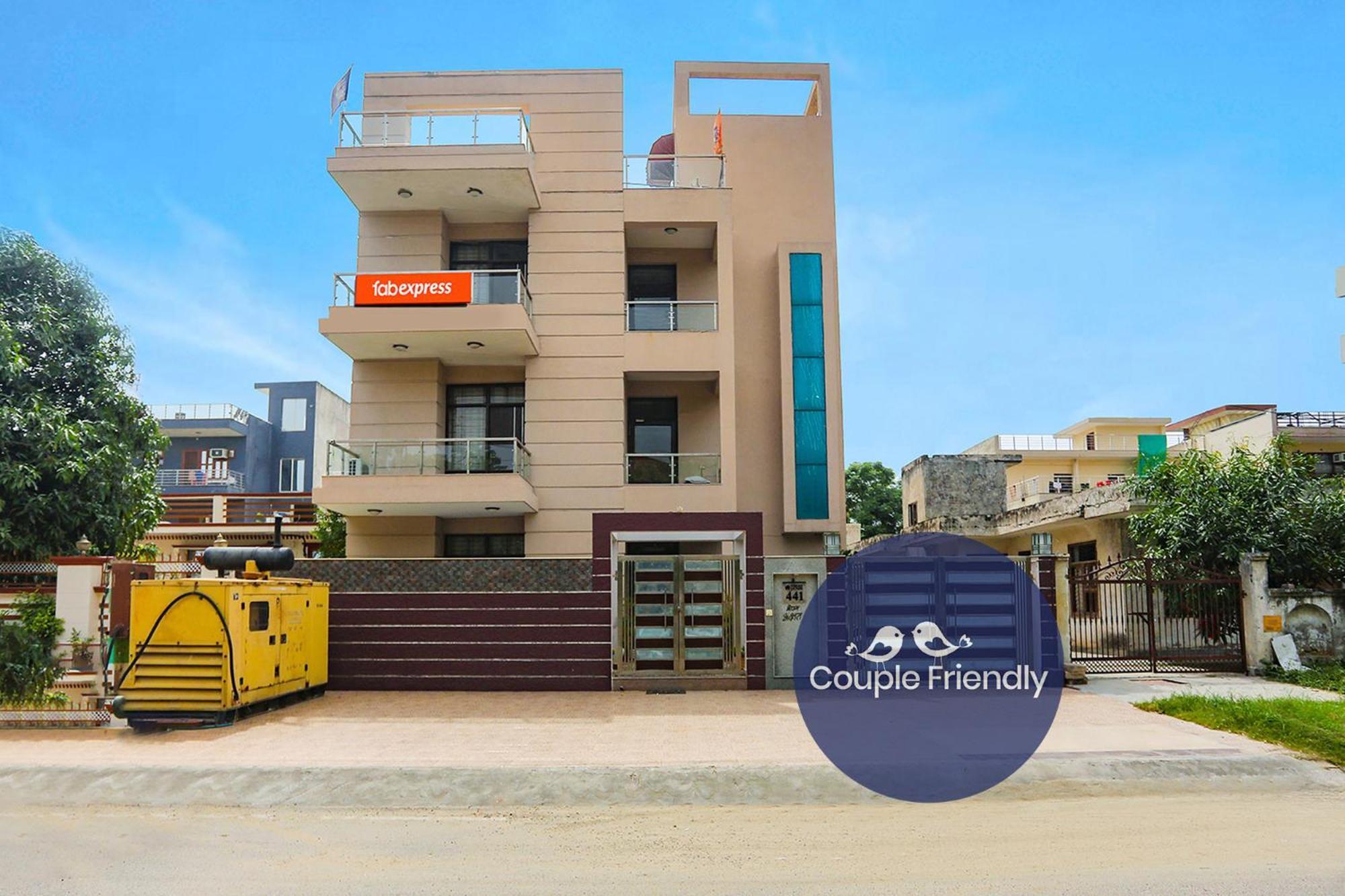 Fabexpress Next Home Gurgaon Bagian luar foto